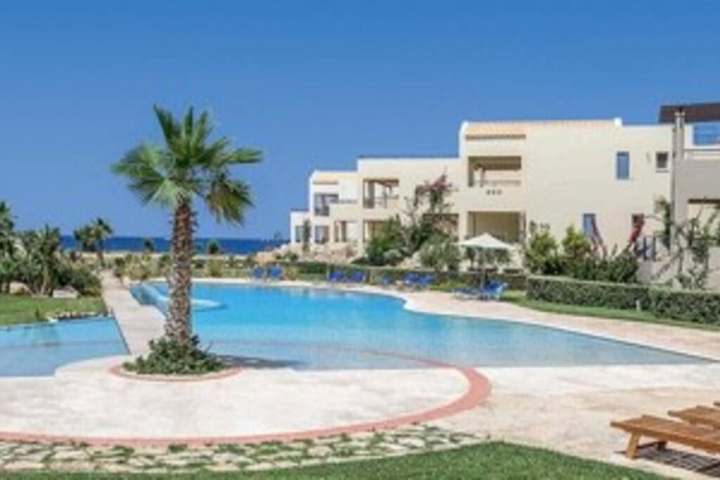 Odyssey Front Apartamento Chrissi Akti Chania